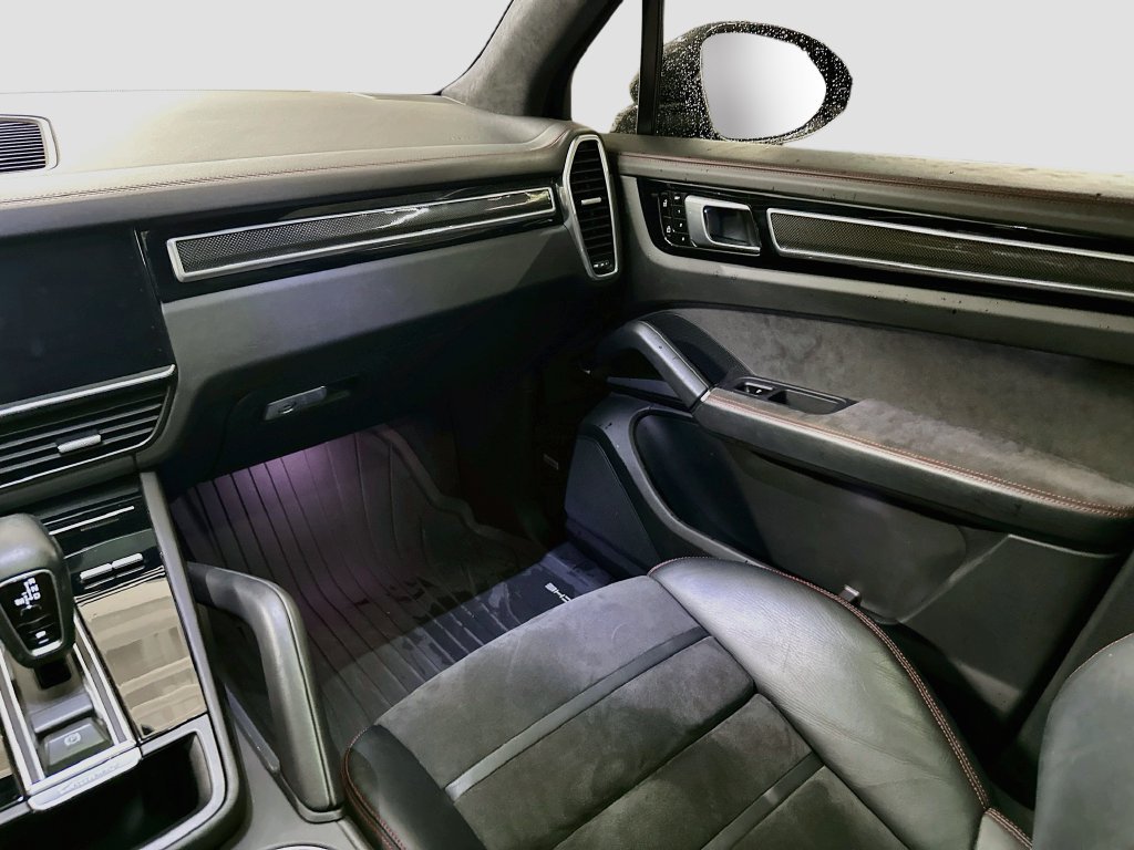 Certified 2021 Porsche Cayenne GTS AWD/4WD image 24