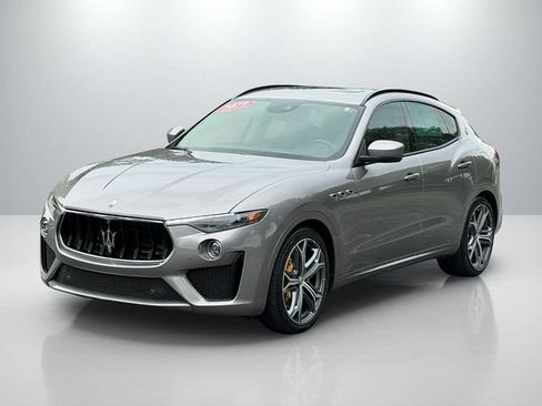 Used 2019 Maserati Levante GTS AWD/4WD image 3