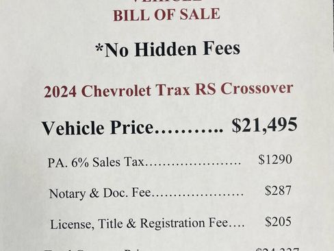 Used 2024 Chevrolet Trax RS w/ Driver Confidence Package FWD image 2