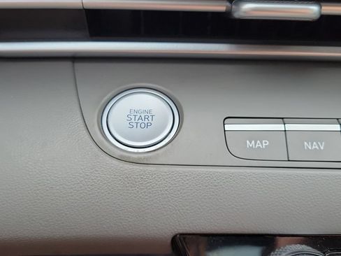 Used 2023 Hyundai Elantra SEL w/ Convenience Package FWD image 24