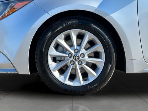 Used 2020 Toyota Corolla LE w/ LE Convenience Package FWD image 23