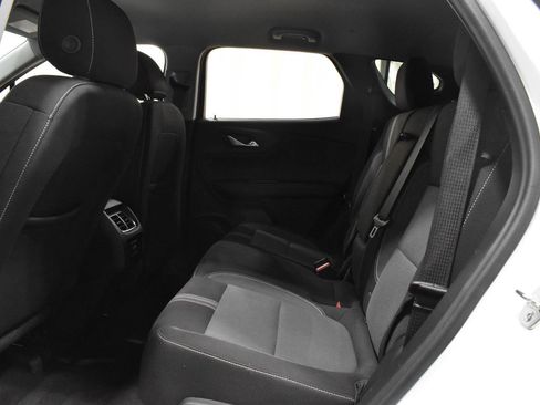 Used 2025 Chevrolet Blazer LT AWD/4WD image 4