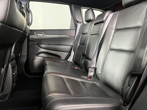 Used 2019 Jeep Grand Cherokee Limited AWD/4WD image 38