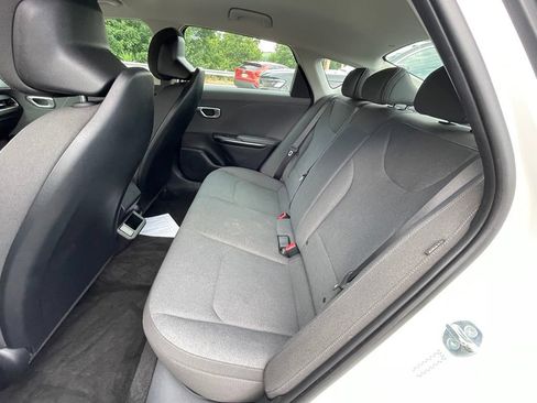 Used 2025 Kia K4 FWD image 15