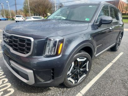 Used 2023 Kia Telluride S