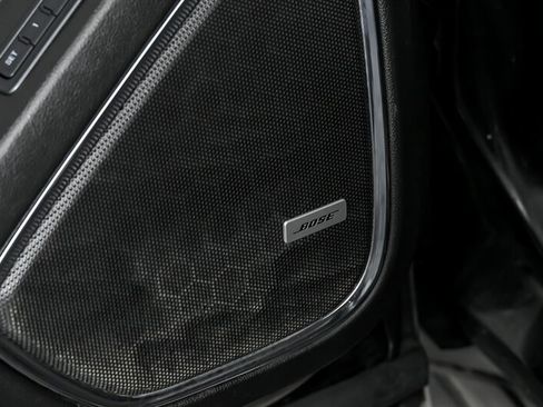 Used 2015 Chevrolet Suburban LTZ image 15