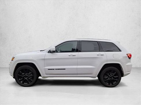Used 2019 Jeep Grand Cherokee Altitude image 8
