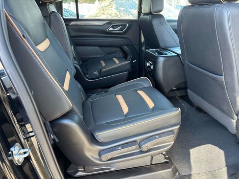 Used 2023 GMC Yukon XL AT4 image 21
