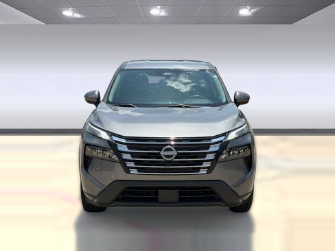 Used 2024 Nissan Rogue SV AWD/4WD image 6