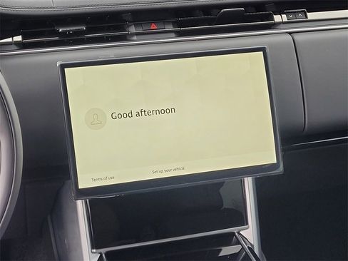 New 2025 Land Rover Range Rover SE image 10