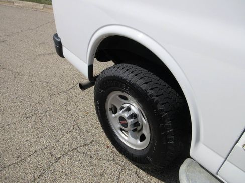Used 2020 GMC Savana 2500 w/ Driver Convenience Package RWD image 19