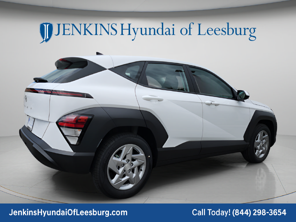 New 2027 Hyundai Kona SE FWD image 4