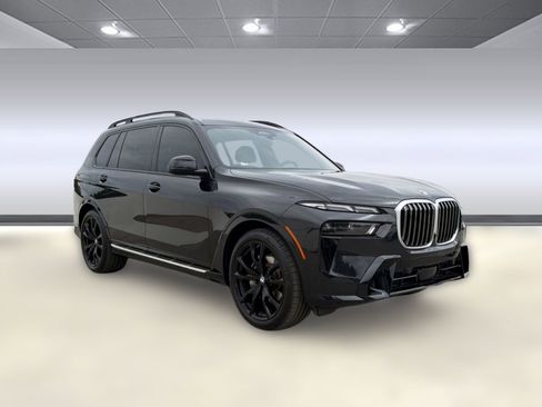 Certified 2023 BMW X7 xDrive40i w/ M Sport Package AWD/4WD image 7