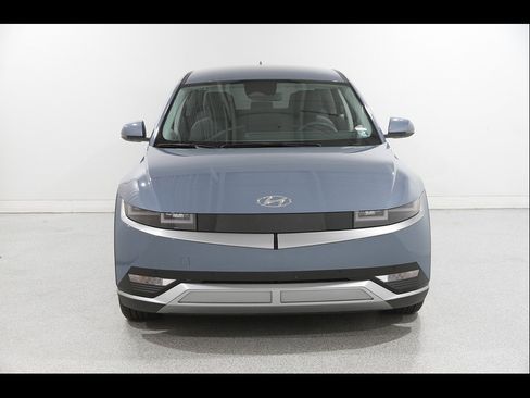 Certified 2024 Hyundai Ioniq 5 SEL AWD/4WD image 2