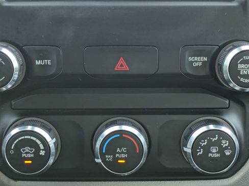 Used 2020 RAM 1500 Lone Star image 22