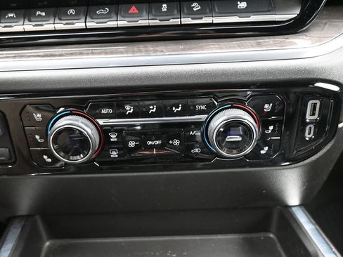 Used 2024 Chevrolet Silverado 1500 LTZ image 17