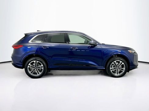 Used 2025 Audi Q5 Premium Plus w/ Premium Plus AWD/4WD image 5