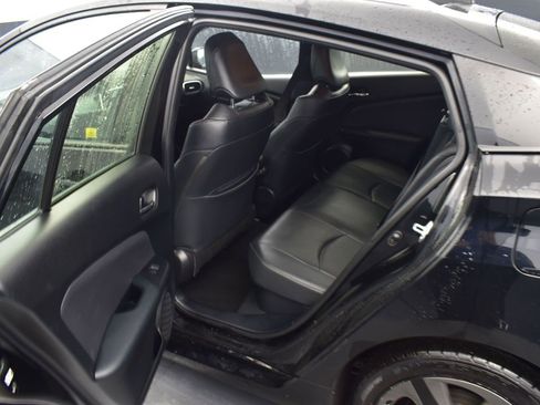 Used 2020 Toyota Prius XLE image 10