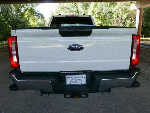 Used 2024 Ford F350 XLT AWD/4WD image 28