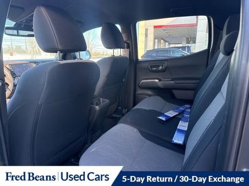 Used 2023 Toyota Tacoma TRD Off-Road image 16