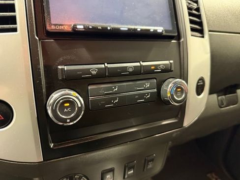 Used 2012 Nissan Frontier PRO-4X AWD/4WD image 18