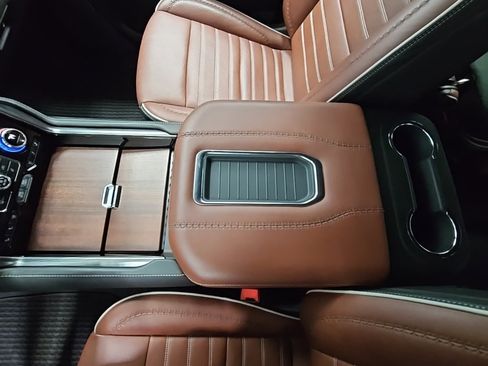 Used 2023 GMC Yukon XL Denali Ultimate image 22