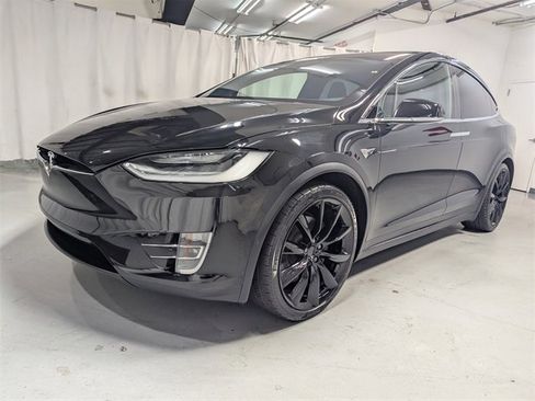 Used 2019 Tesla Model X 100D image 5