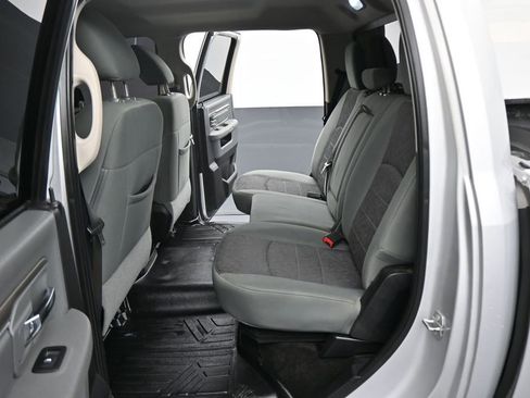Used 2016 RAM 1500 Lone Star AWD/4WD image 3