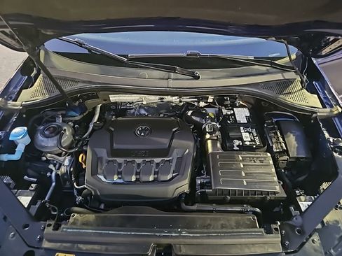 Used 2024 Volkswagen Tiguan SEL R-Line image 40