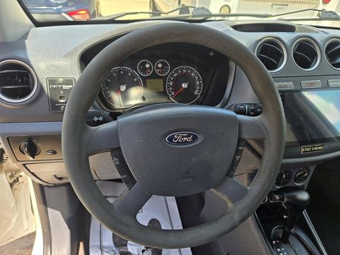 Used 2010 Ford Transit Connect XLT FWD image 9
