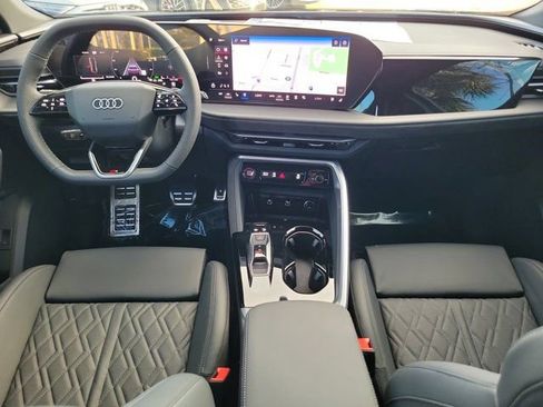 New 2025 Audi SQ5 Premium Plus image 2
