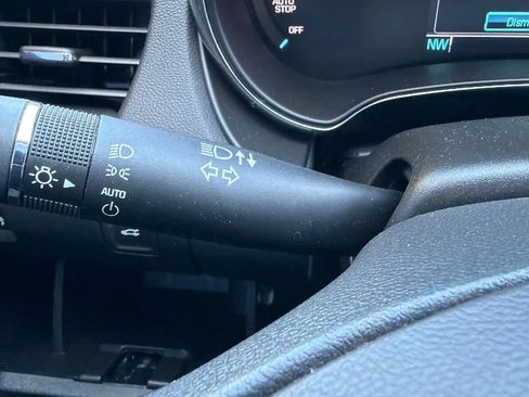 Used 2019 Chevrolet Impala LT FWD image 14