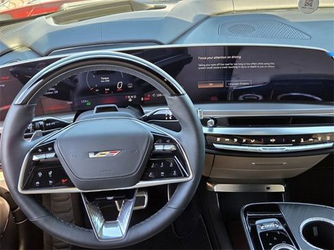 New 2026 Cadillac Lyriq V image 12