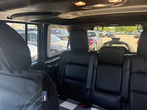 Used 2019 Jeep Wrangler Unlimited Rubicon AWD/4WD image 18