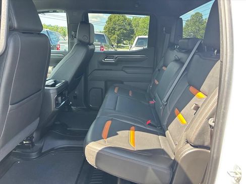 Used 2022 GMC Sierra 1500 AT4 AWD/4WD image 17