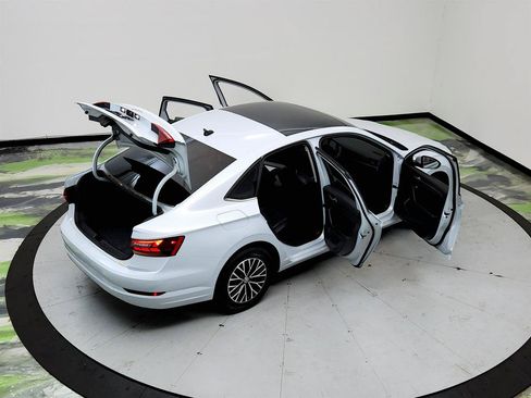 Used 2019 Volkswagen Jetta SEL FWD image 39