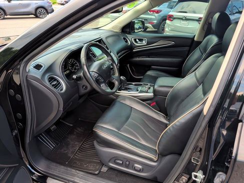 Used 2020 INFINITI QX60 Luxe w/ Essential Package FWD image 8