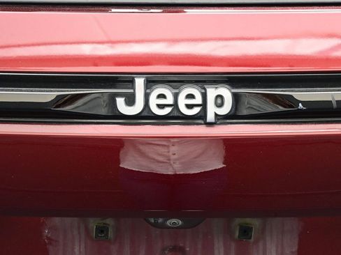 Used 2022 Jeep Grand Cherokee Summit image 16