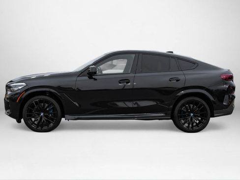 Used 2022 BMW X6 M50i w/ Parking Assistance Package image 9