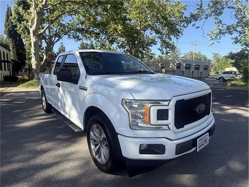 Used 2018 Ford F150 XL w/ Equipment Group 101A Mid RWD image 1