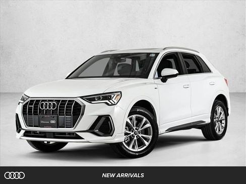 Certified 2025 Audi Q3 2.0T Premium w/ Convenience Package image 1