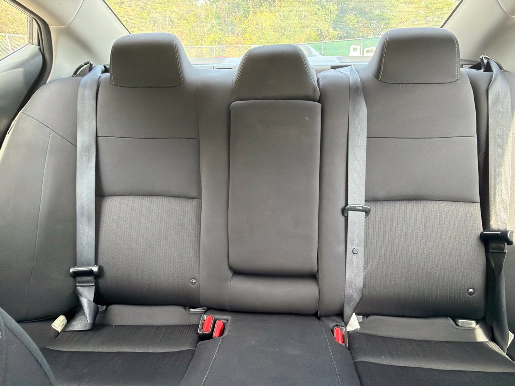 Used 2025 Nissan Altima 2.5 SV FWD image 38