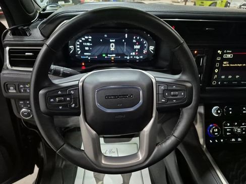 Certified 2024 GMC Yukon XL Denali AWD/4WD image 12