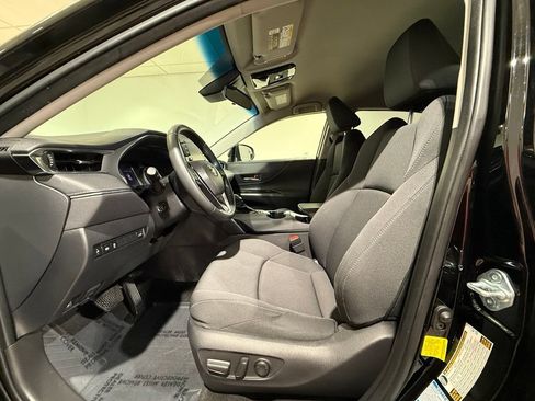 Certified 2021 Toyota Venza LE AWD/4WD image 13