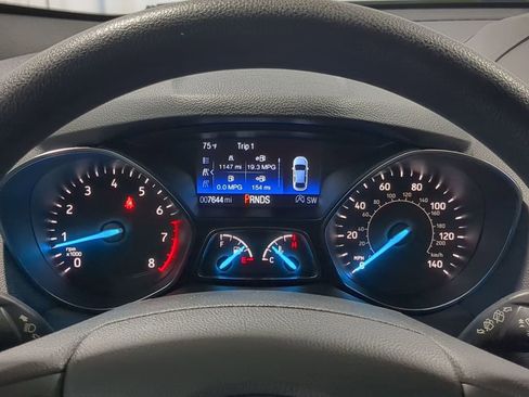 Used 2019 Ford Escape SE FWD image 34