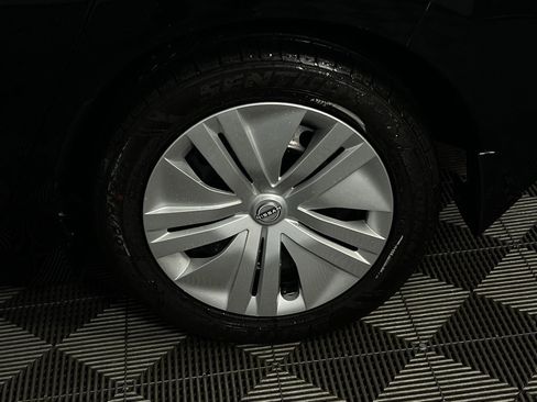 Used 2023 Nissan Leaf S image 15