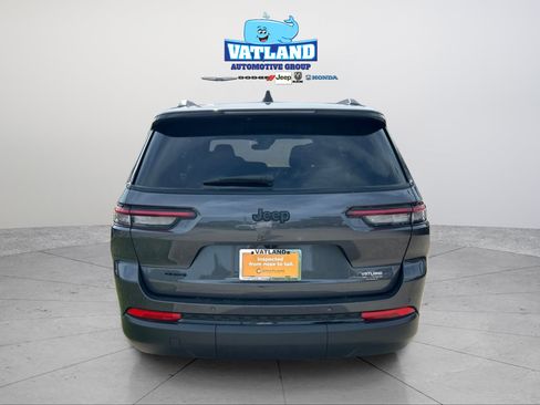 Certified 2023 Jeep Grand Cherokee L Altitude AWD/4WD image 4