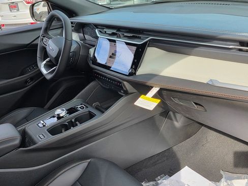 New 2026 Jeep Cherokee Limited image 13