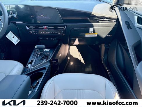 New 2026 Kia Niro EX image 17