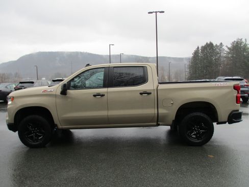 Certified 2022 Chevrolet Silverado 1500 LT Trail Boss w/ Convenience Package II image 8